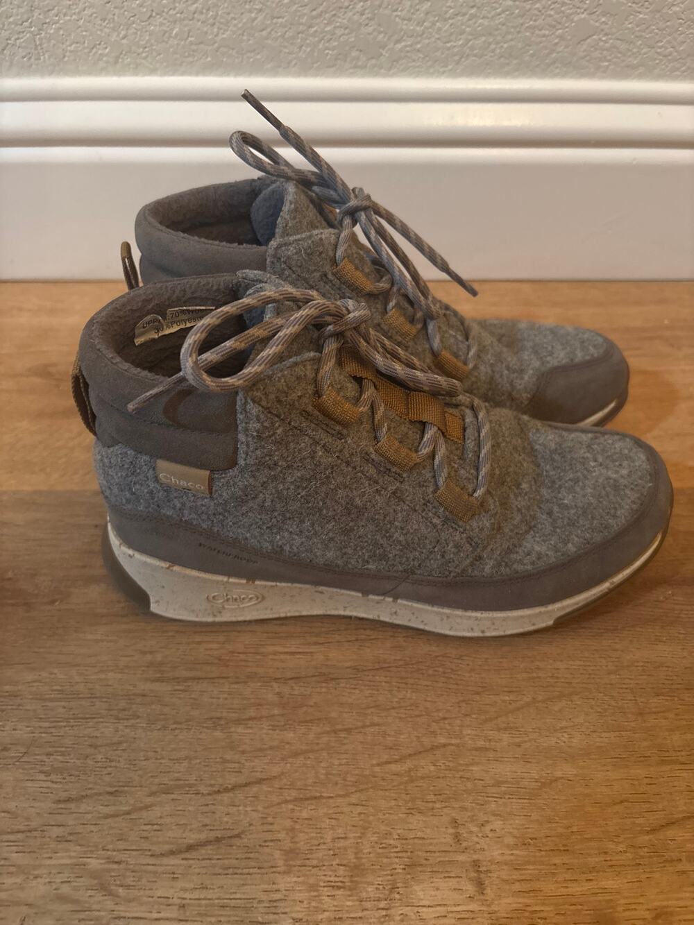 Chaco boots waterproof size 8.5 that goes